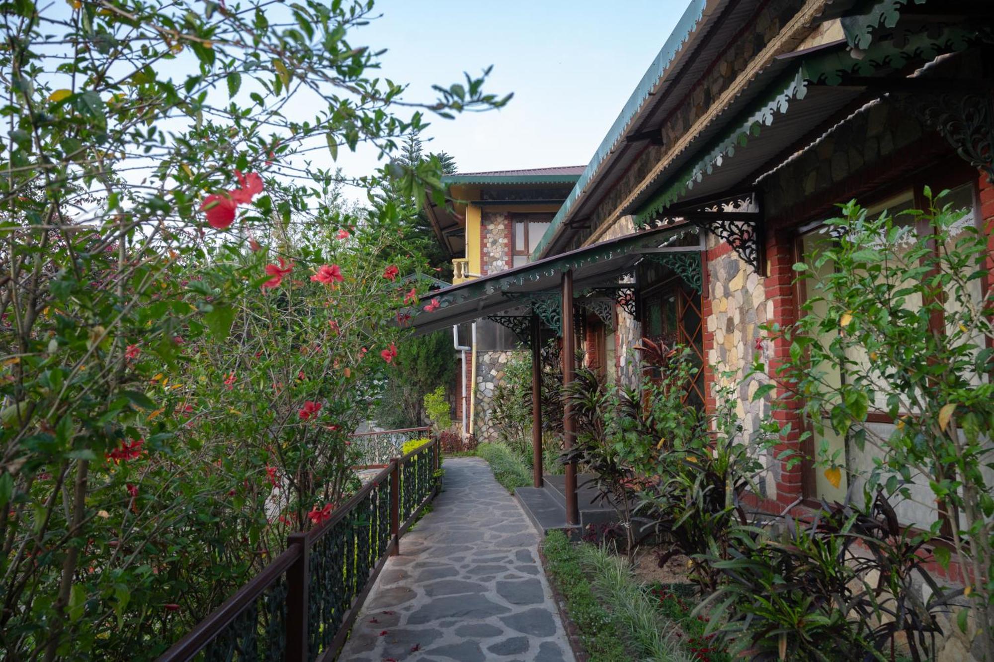Tree Of Life Resort Dehradun Foothills Exteriör bild